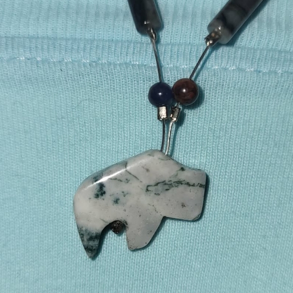 Vintage Wire Neckace With Semi Precious Stones  And Bison Shaped Pendant - Picture 3 of 3
